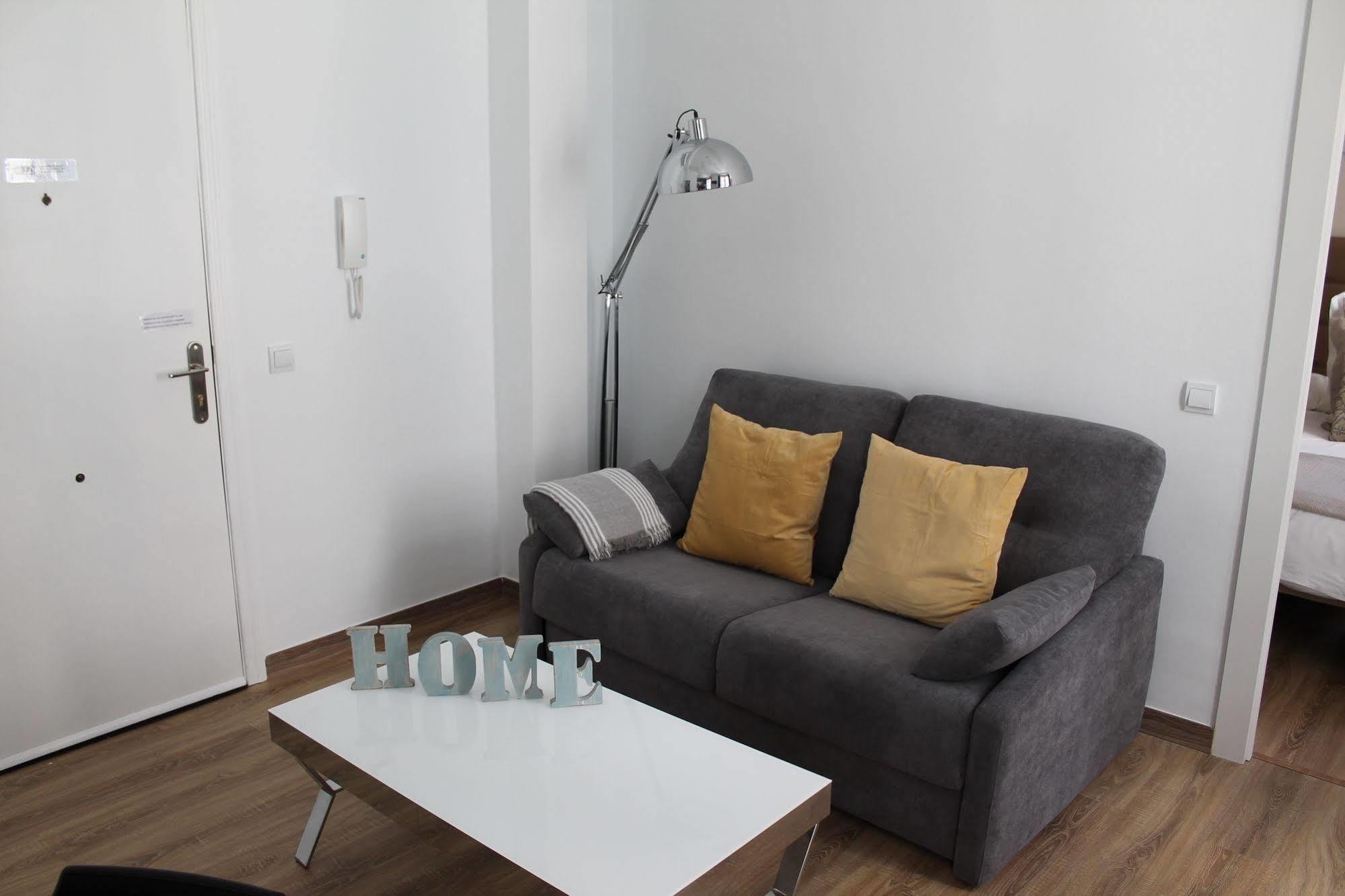Living4Malaga Suites Superior Dış mekan fotoğraf